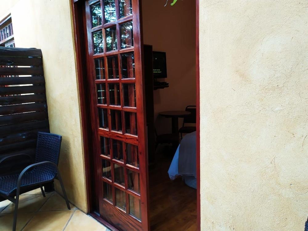 Pousada La Toscana กังโปสดูจอร์เดา ภายนอก รูปภาพ